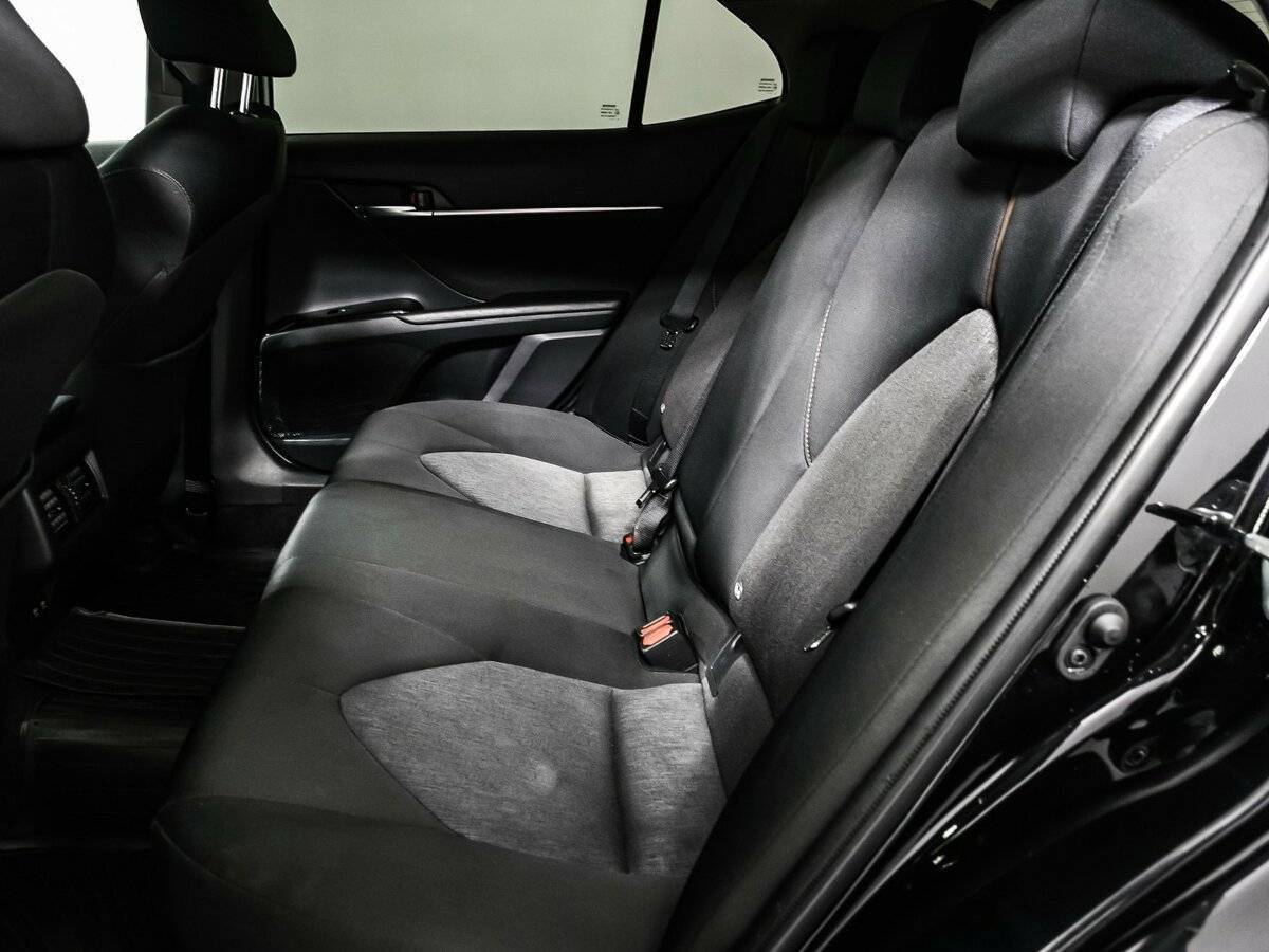 Toyota Camry 2019 года с пробегом. Фото: #11