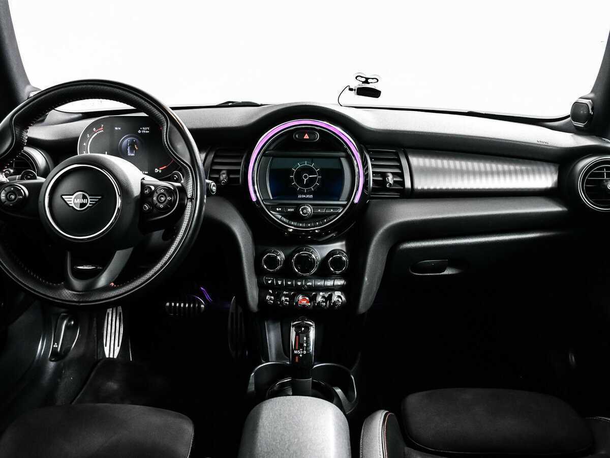 Mini Hatch 2021 года с пробегом. Фото: #10