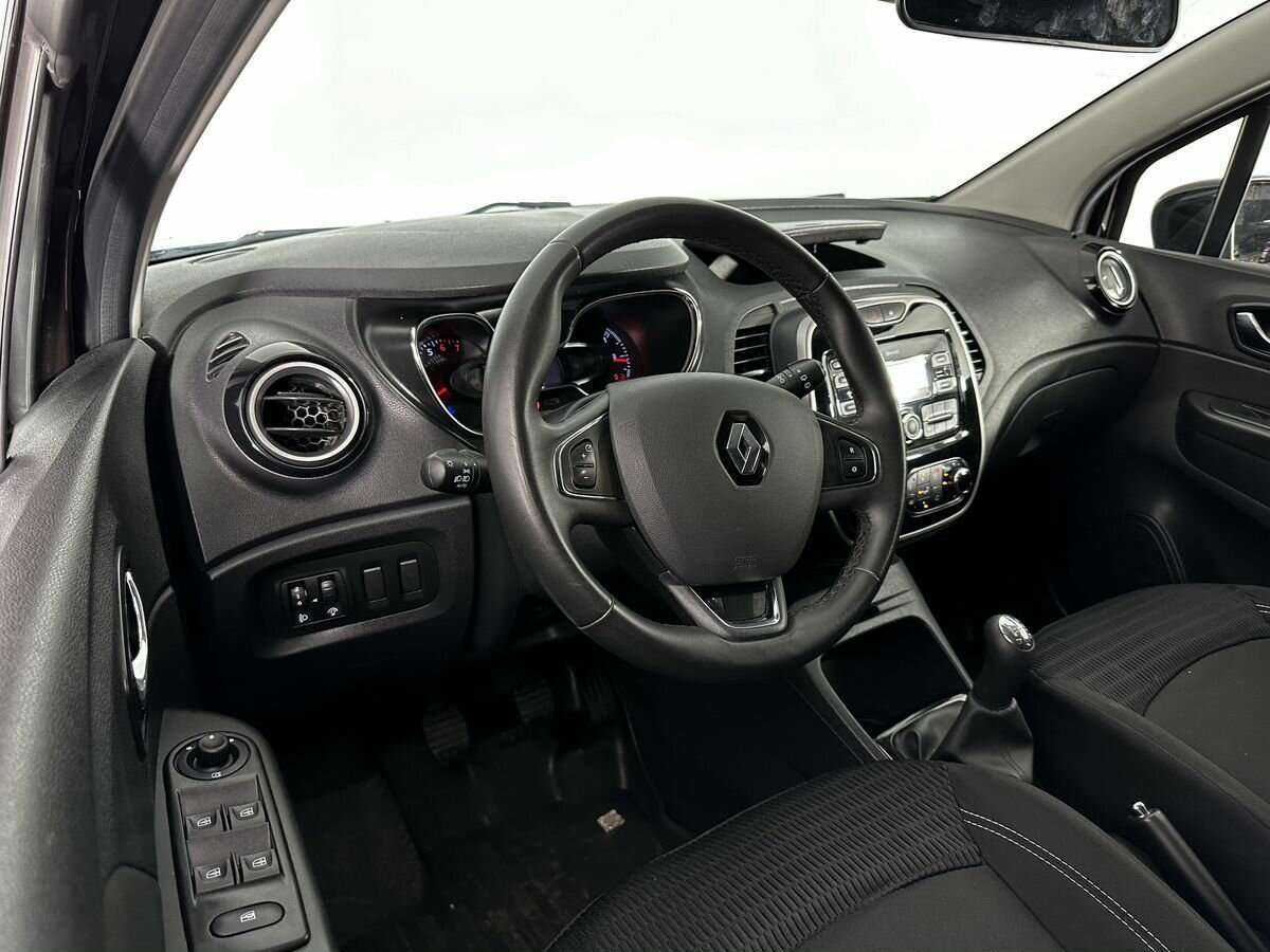 Renault Kaptur 2017 года с пробегом. Фото: #6