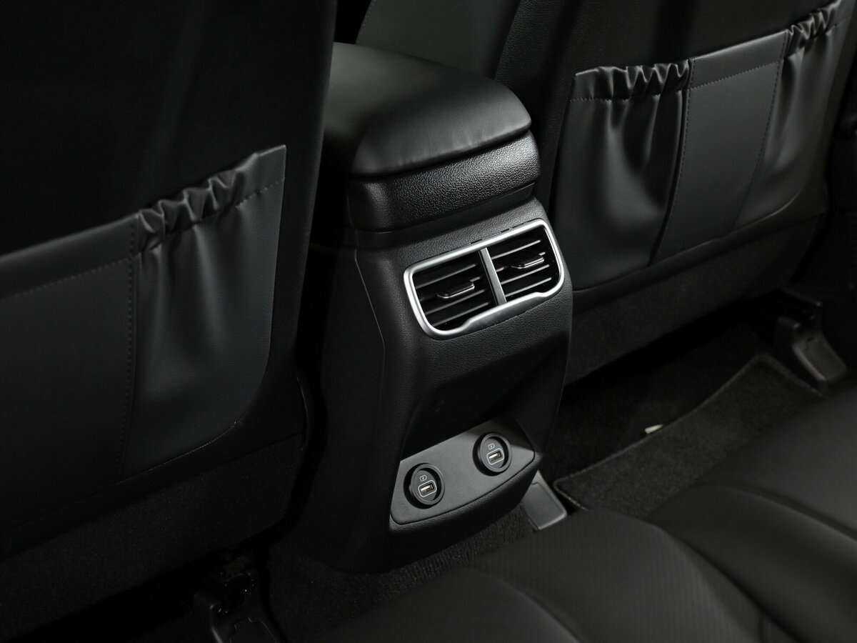 Hyundai Santa Fe 2021 года с пробегом. Фото: #16