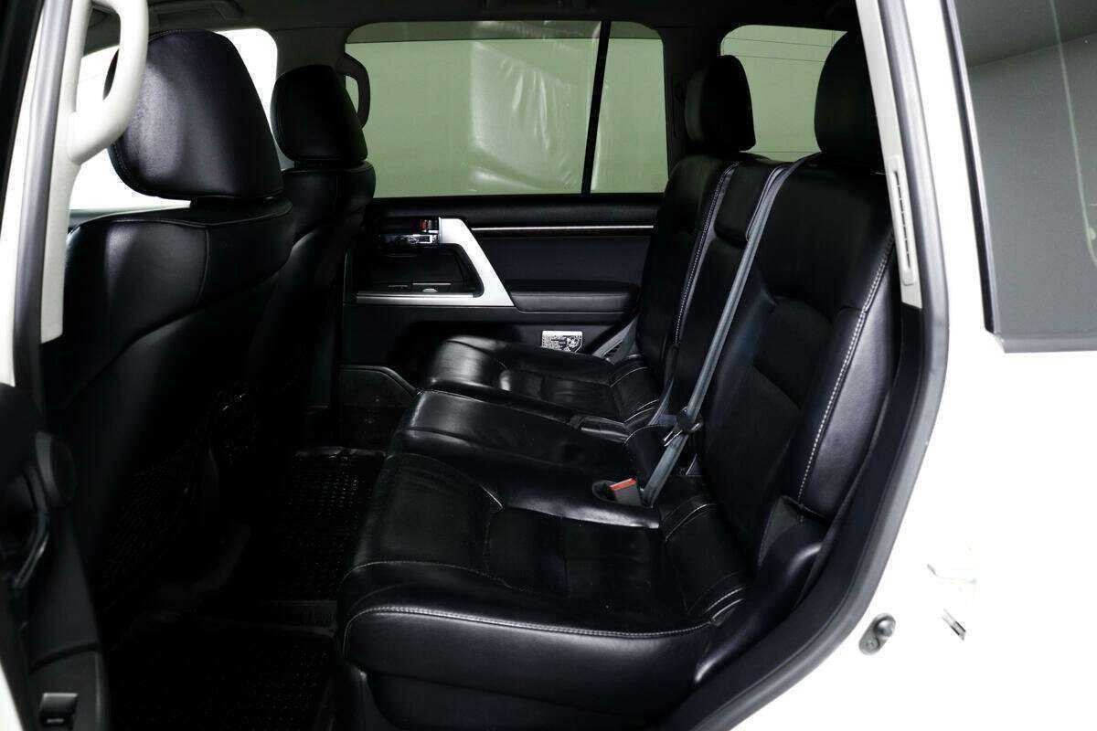 Toyota Land Cruiser 2012 года с пробегом. Фото: #11