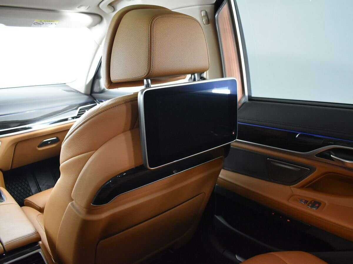 BMW 7 серии 2020 года с пробегом. Фото: #15