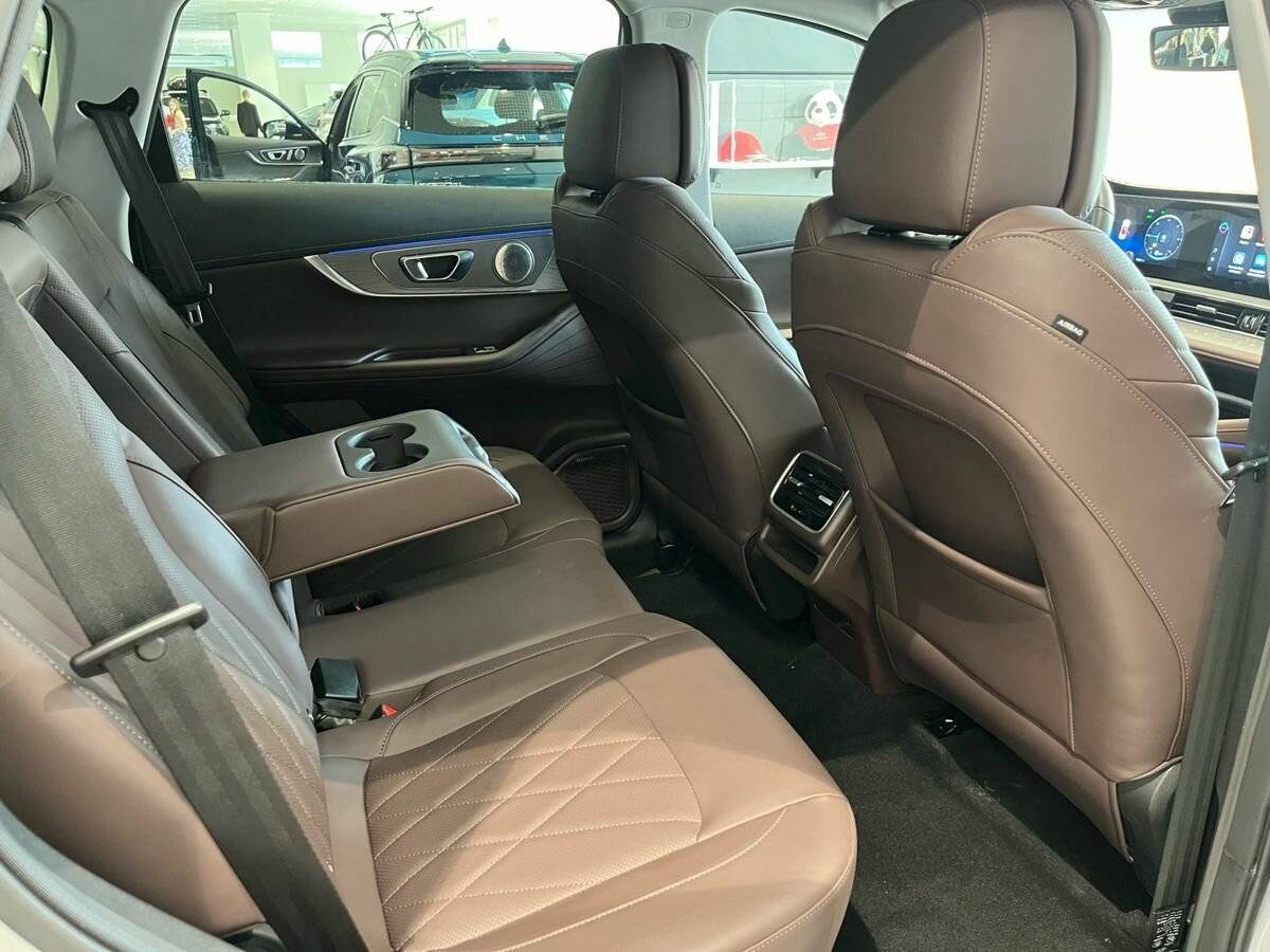 Chery Tiggo 8 Pro Plug-in Hybrid 2023 года с пробегом. Фото: #14