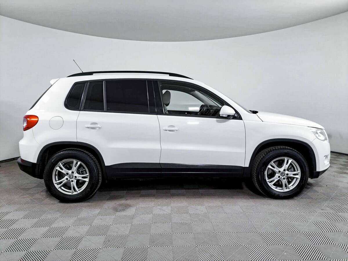 Volkswagen Tiguan 2010 года с пробегом. Фото: #3