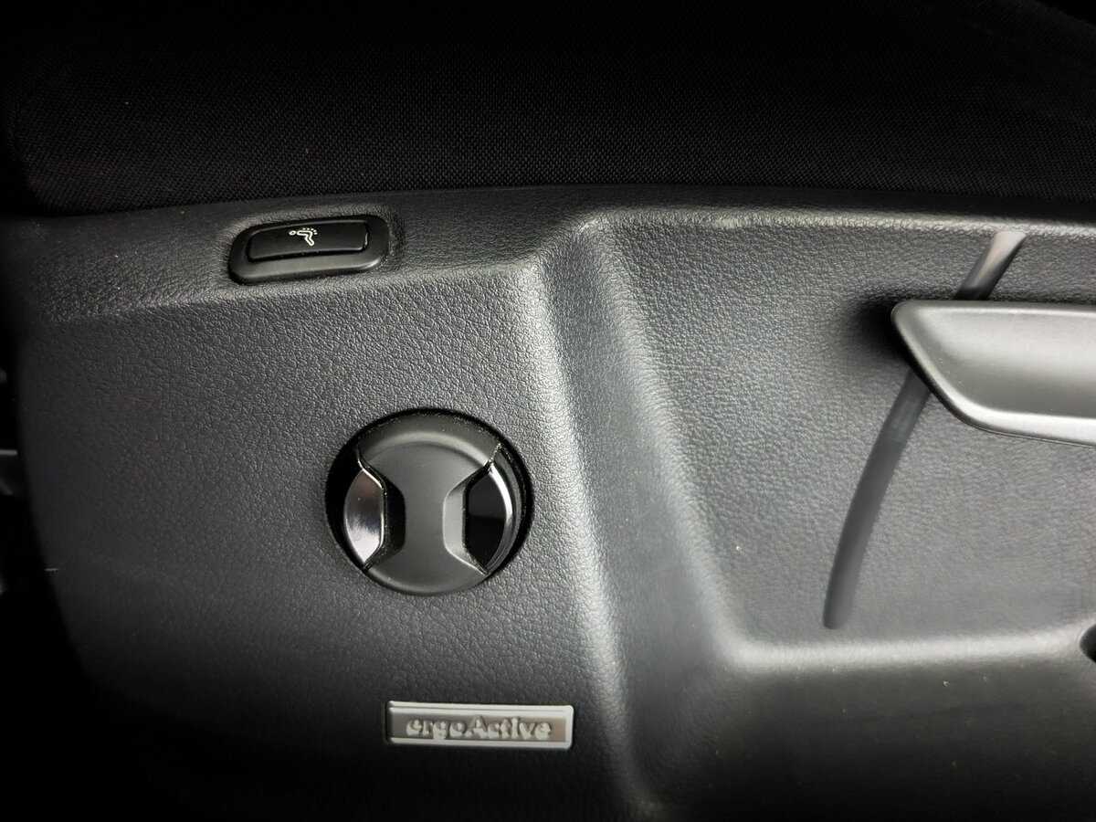 Volkswagen Touran 2018 года с пробегом. Фото: #14