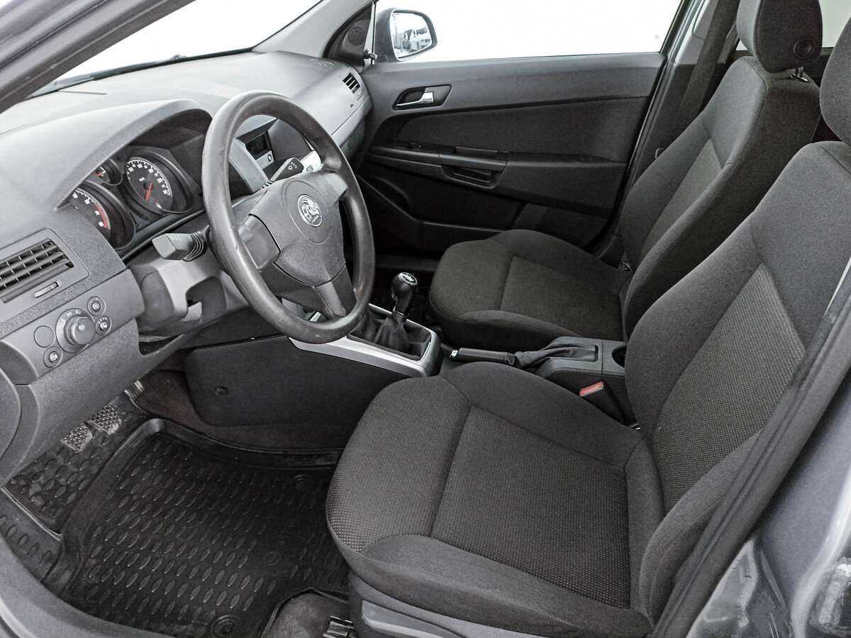 Opel Astra 2011 года с пробегом. Фото: #15