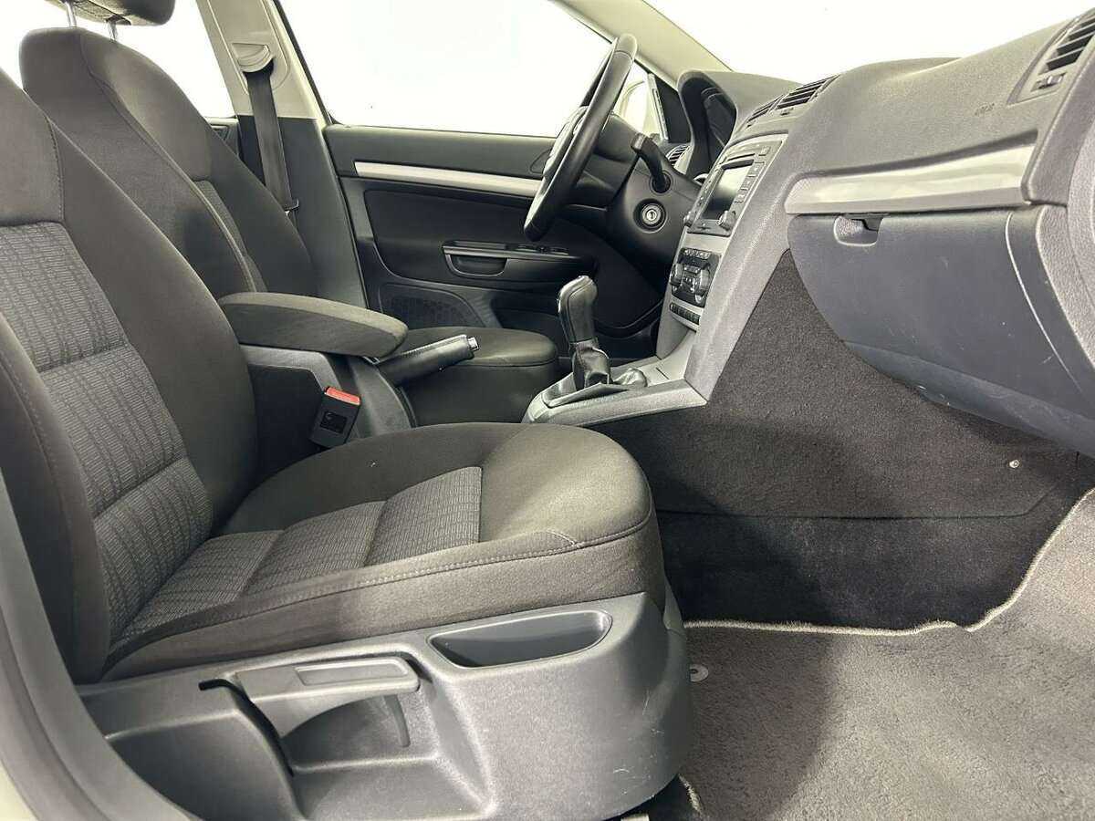 Skoda Octavia 2011 года с пробегом. Фото: #12