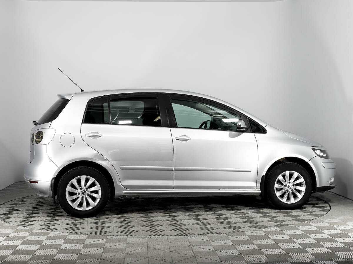 Volkswagen Golf Plus 2008 года с пробегом. Фото: #3