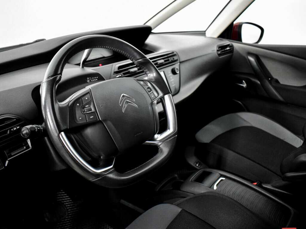 Citroen C4 Picasso 2015 года с пробегом. Фото: #8