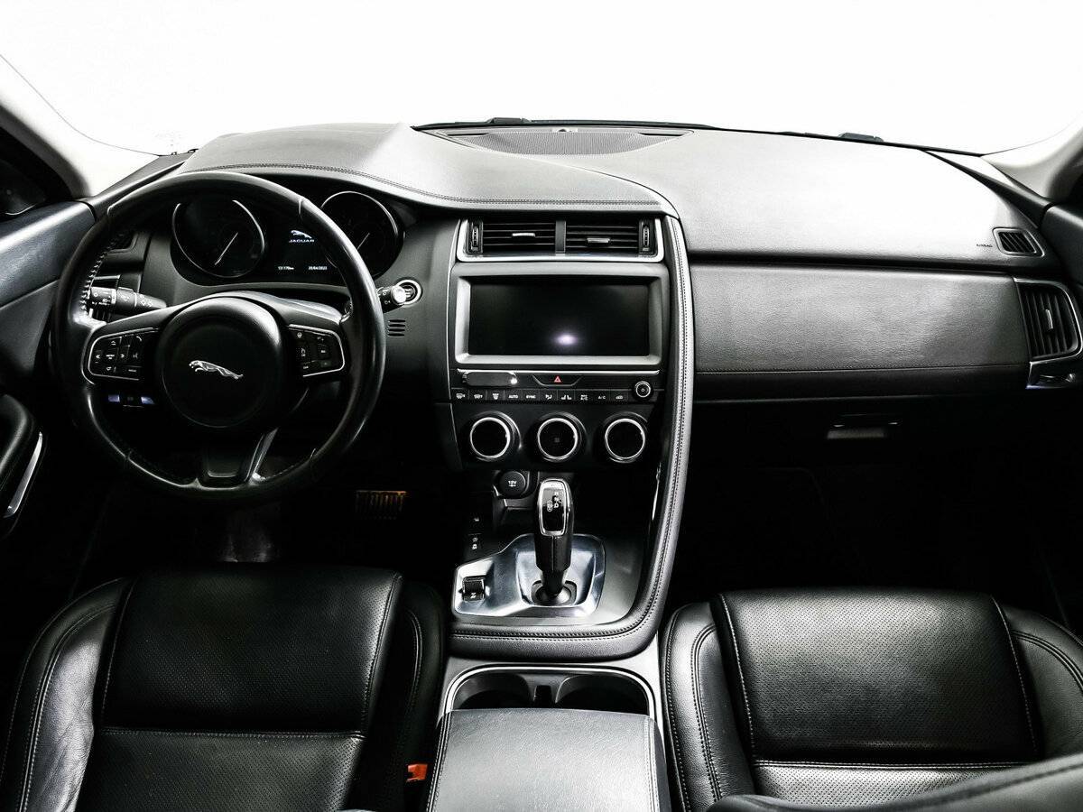 Jaguar E-Pace 2018 года с пробегом. Фото: #10
