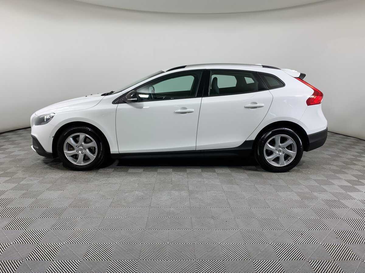 Volvo V40 Cross Country 2017 года с пробегом. Фото: #7