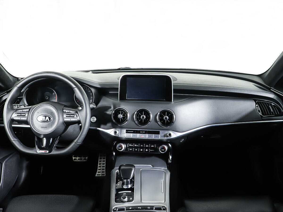 Kia Stinger 2018 года с пробегом. Фото: #10