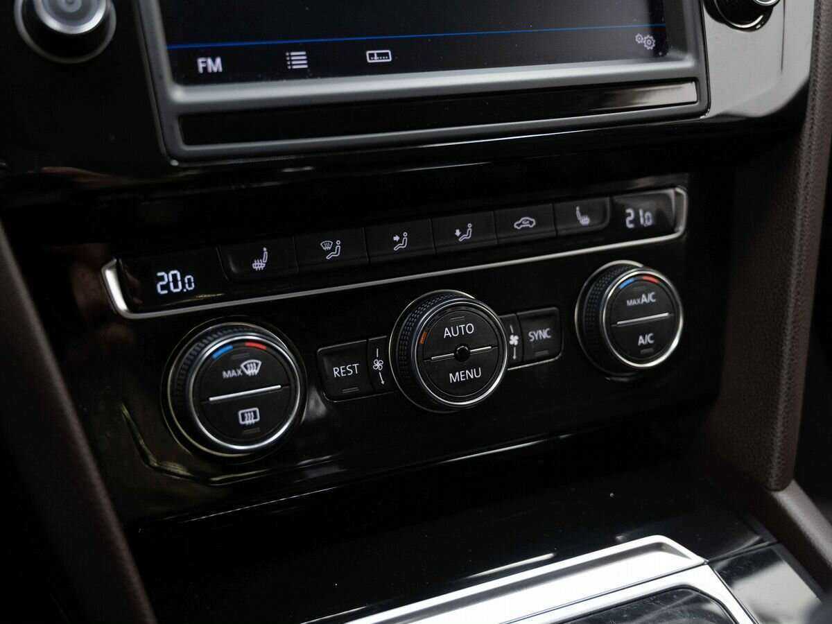 Volkswagen Passat 2016 года с пробегом. Фото: #23