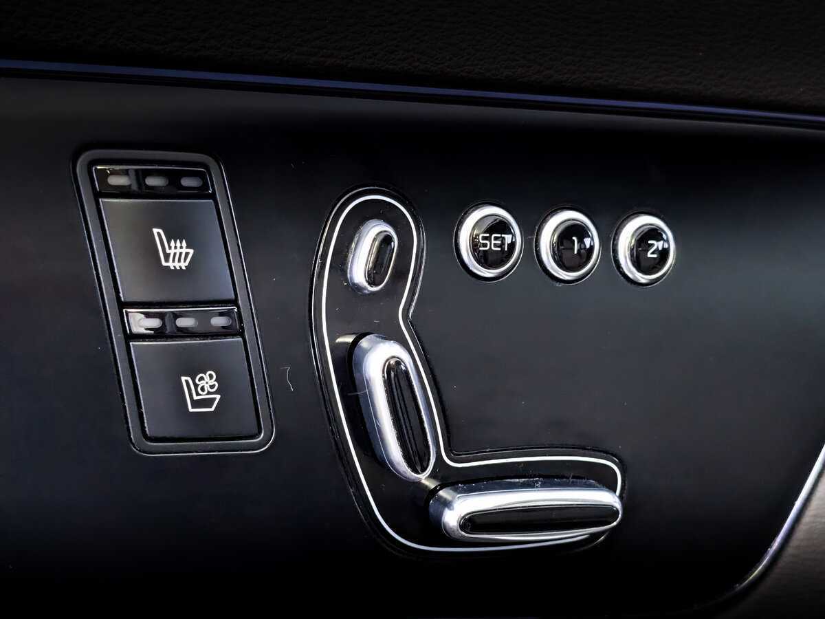 Kia Quoris 2013 года с пробегом. Фото: #20