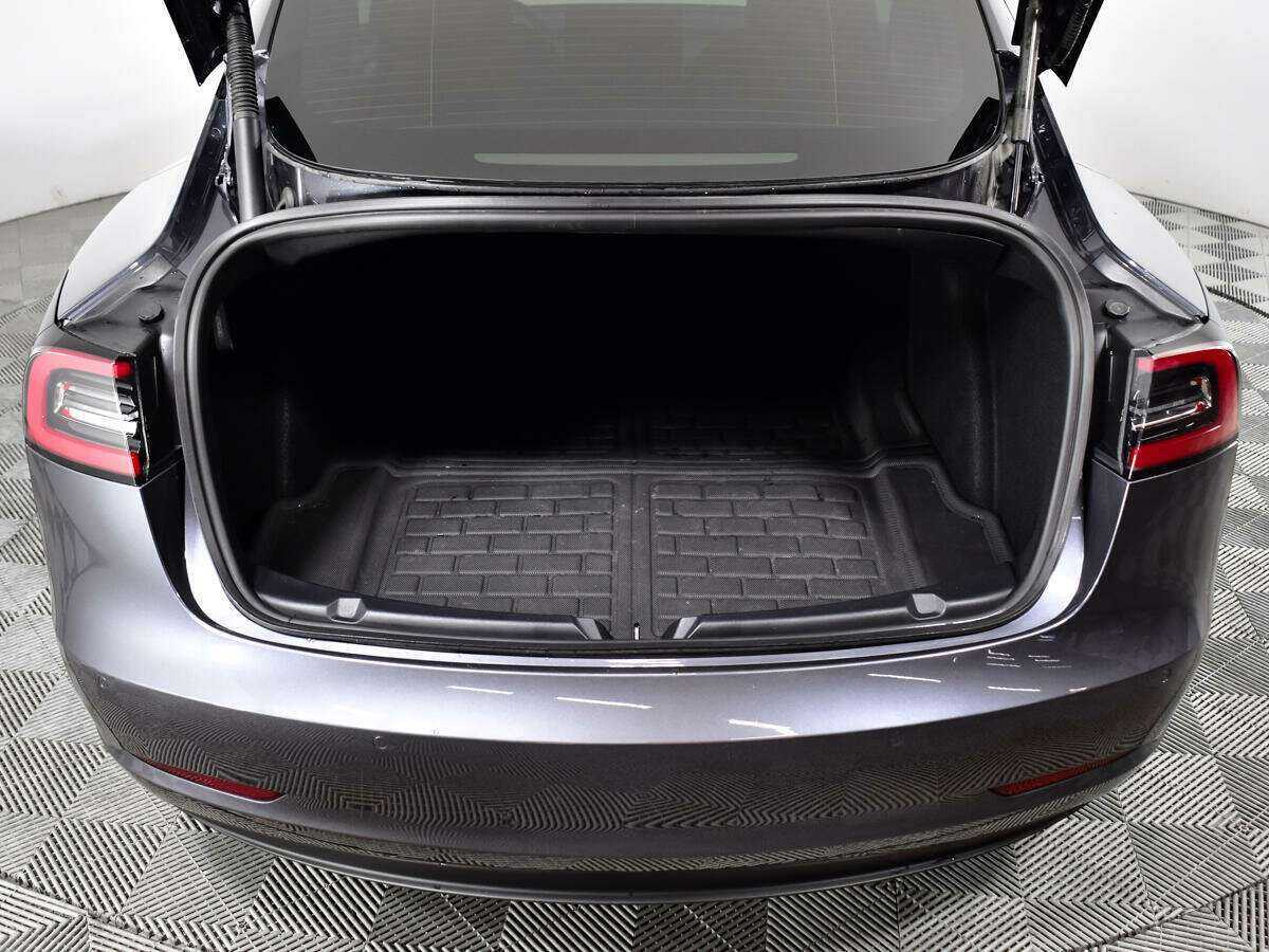 Tesla Model 3 2021 года с пробегом. Фото: #15
