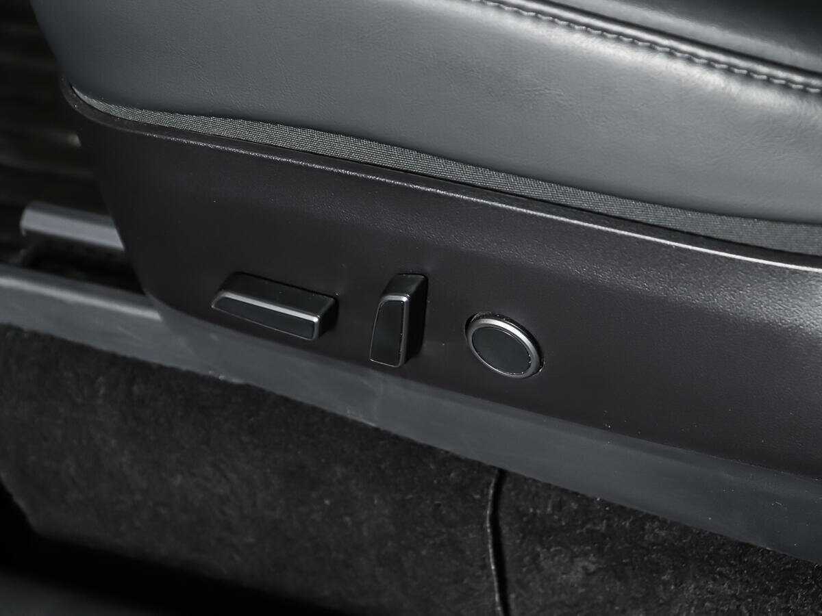 Tesla Model Y 2021 года с пробегом. Фото: #17