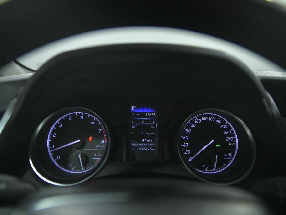 Toyota Camry 2021 года с пробегом. Фото: #6