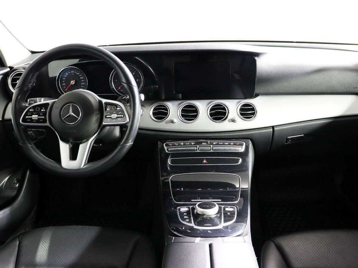 Mercedes-Benz E-Класс 2019 года с пробегом. Фото: #9
