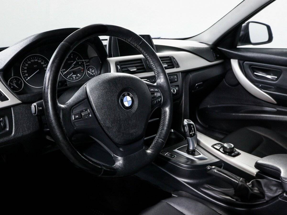 BMW 3 серии 2014 года с пробегом. Фото: #13