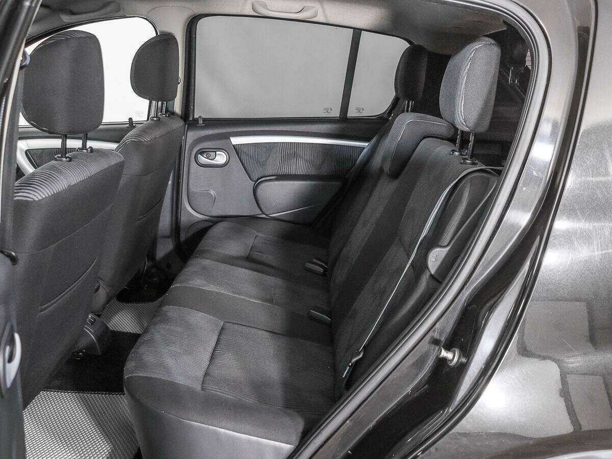 Renault Sandero 2011 года с пробегом. Фото: #9