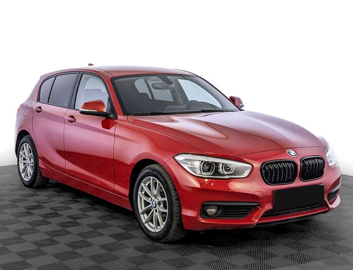 BMW 1 серии 2017 года с пробегом. Фото: #2