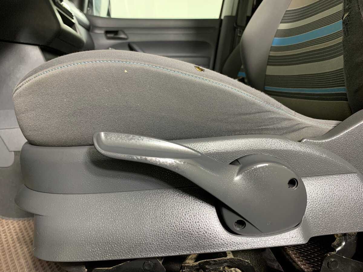 Volkswagen Caddy 2012 года с пробегом. Фото: #16