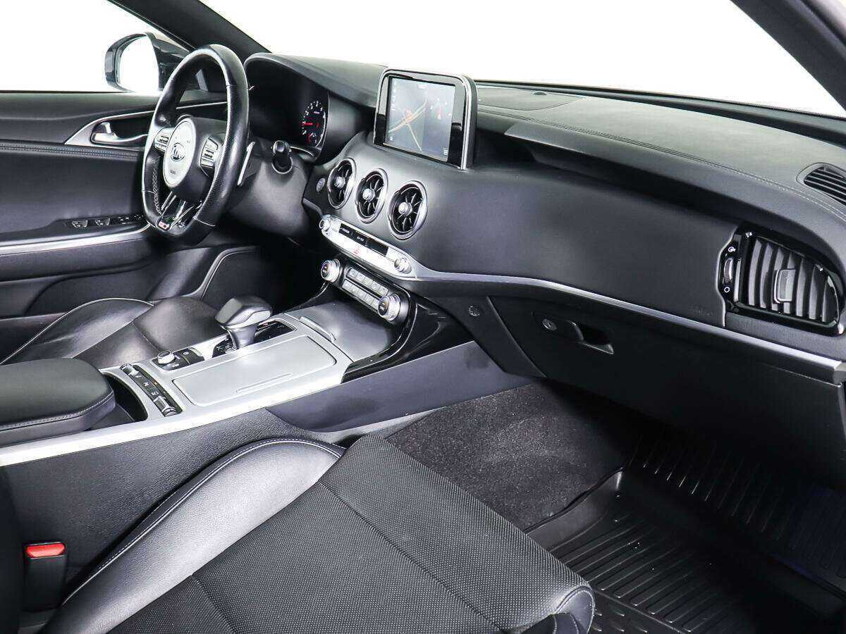 Kia Stinger 2018 года с пробегом. Фото: #8