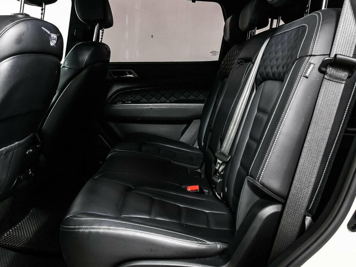 SsangYong Rexton 2020 года с пробегом. Фото: #12