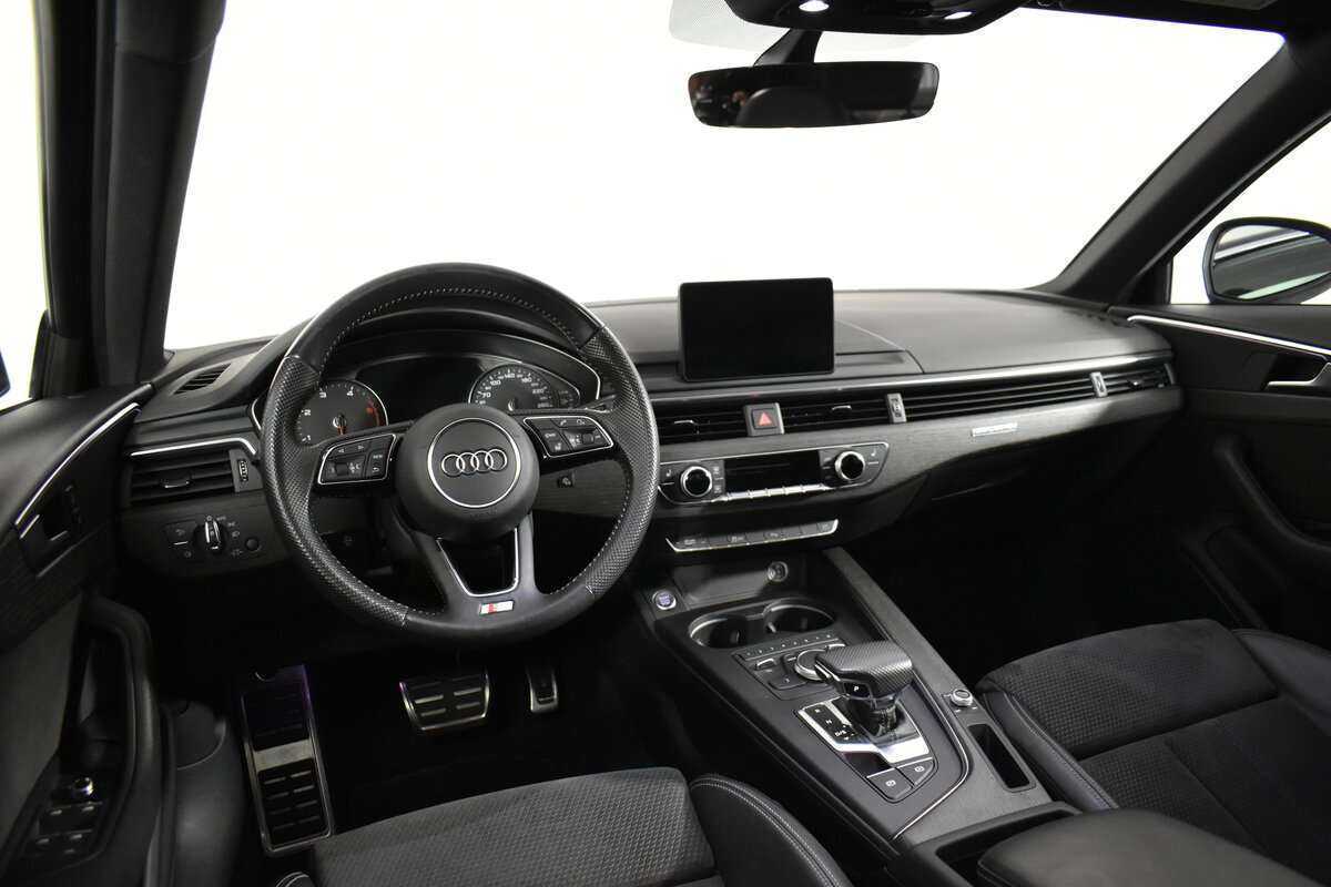 Audi A4 2018 года с пробегом. Фото: #14