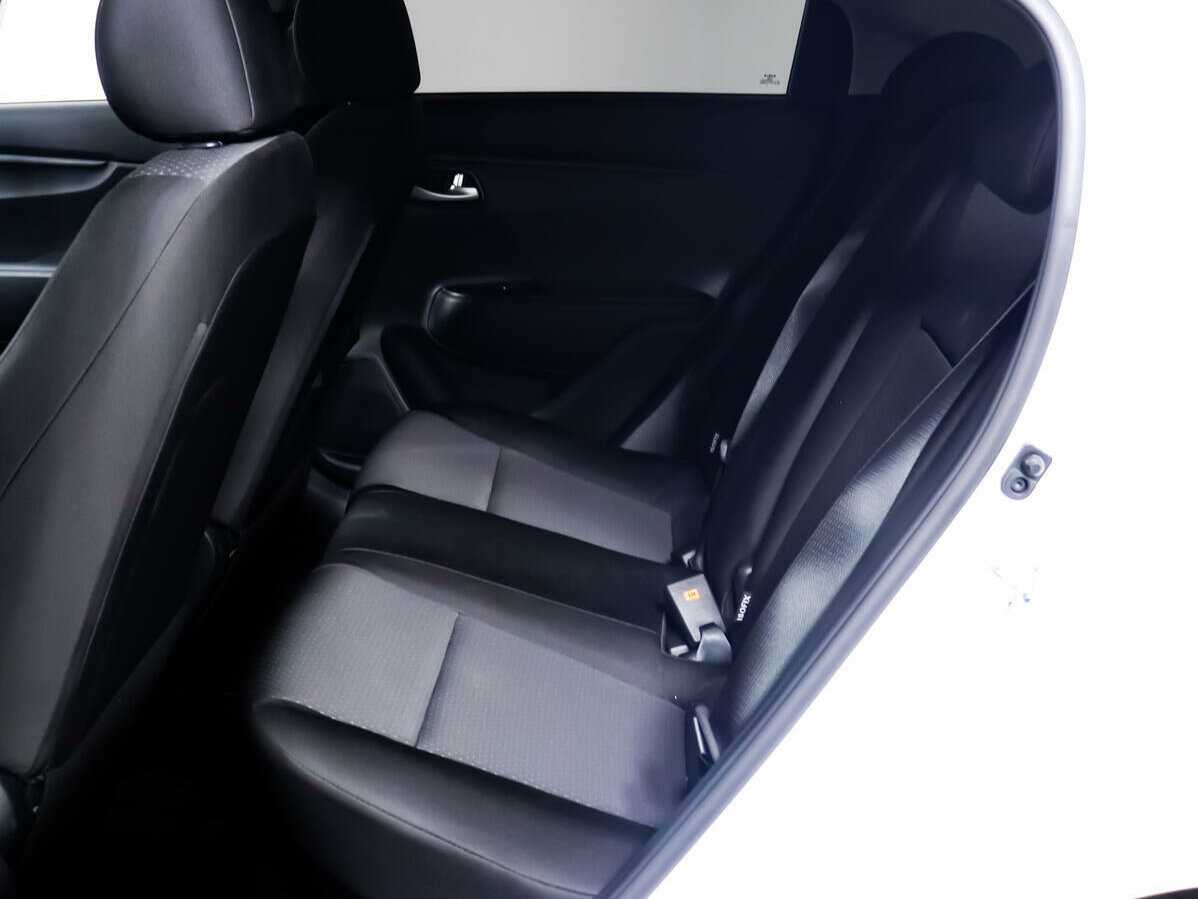 Kia Rio 2022 года с пробегом. Фото: #9