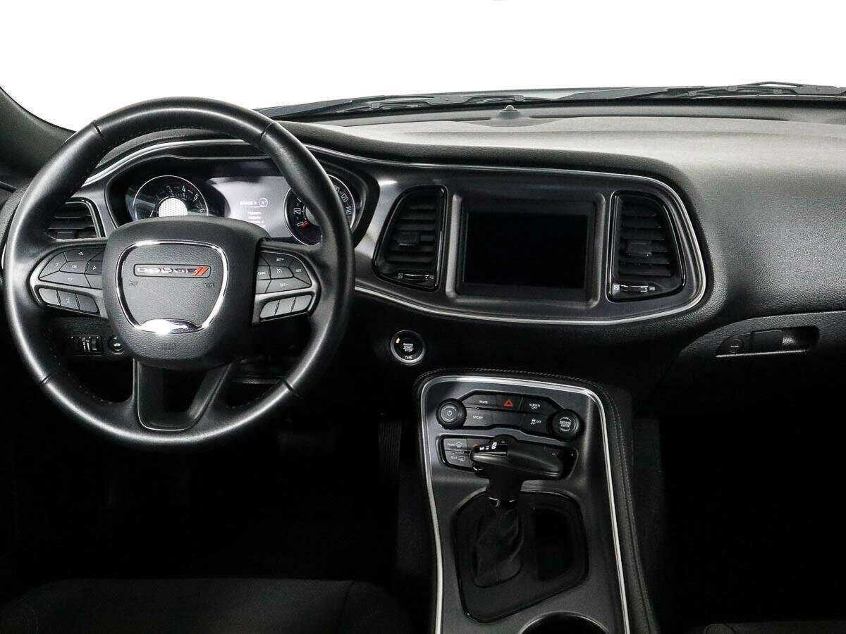 Dodge Challenger 2019 года с пробегом. Фото: #9