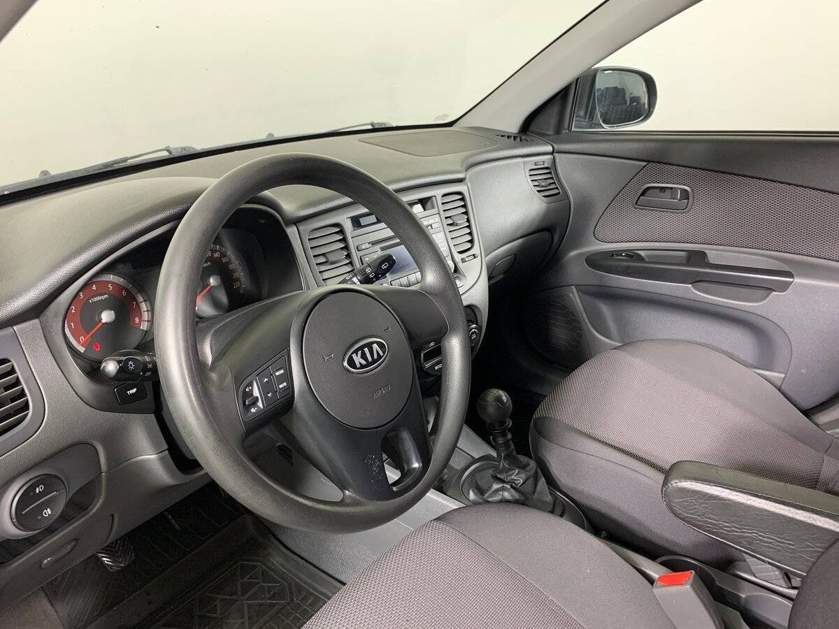 Kia Rio 2010 года с пробегом. Фото: #10