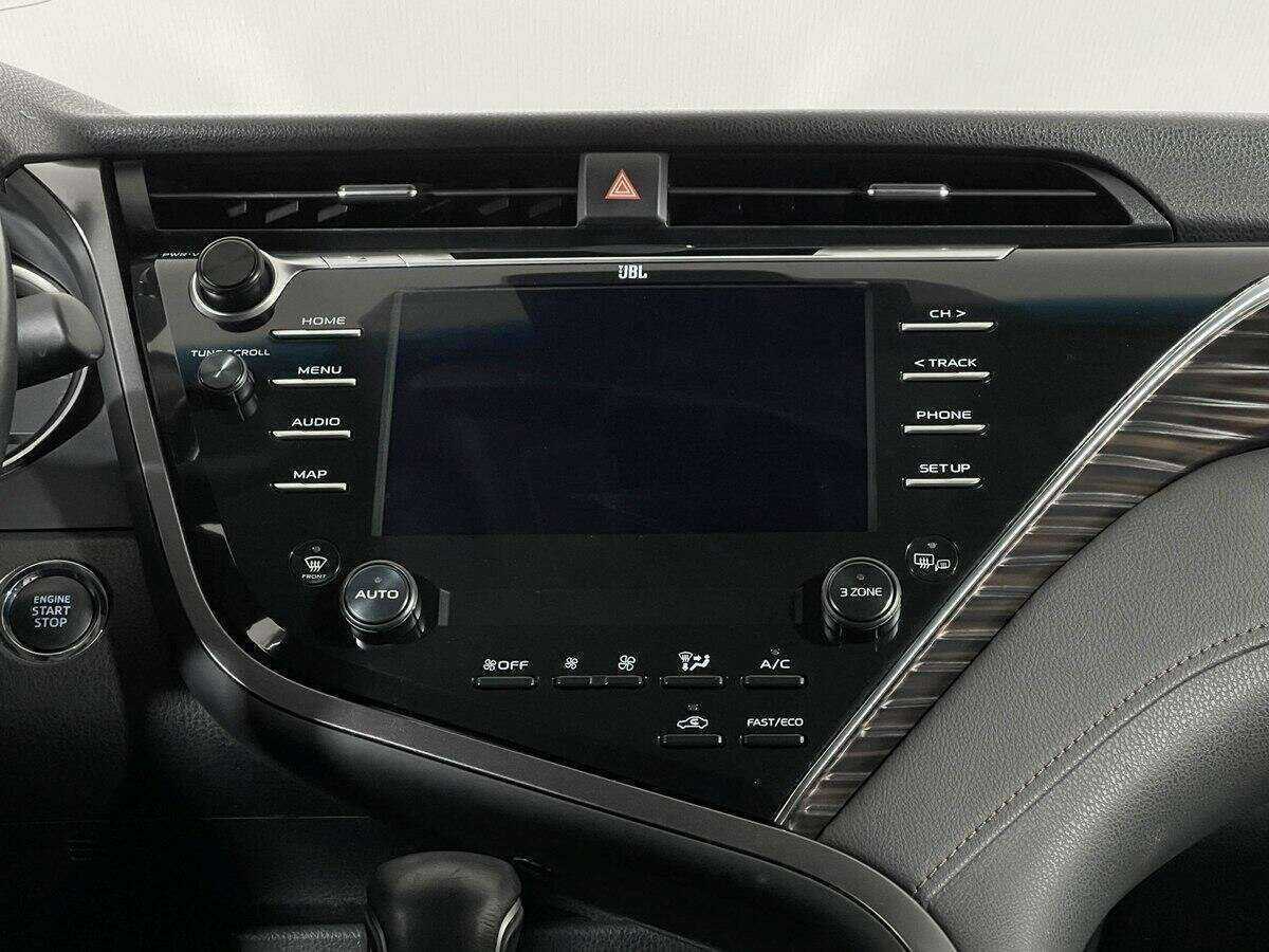 Toyota Camry 2019 года с пробегом. Фото: #9