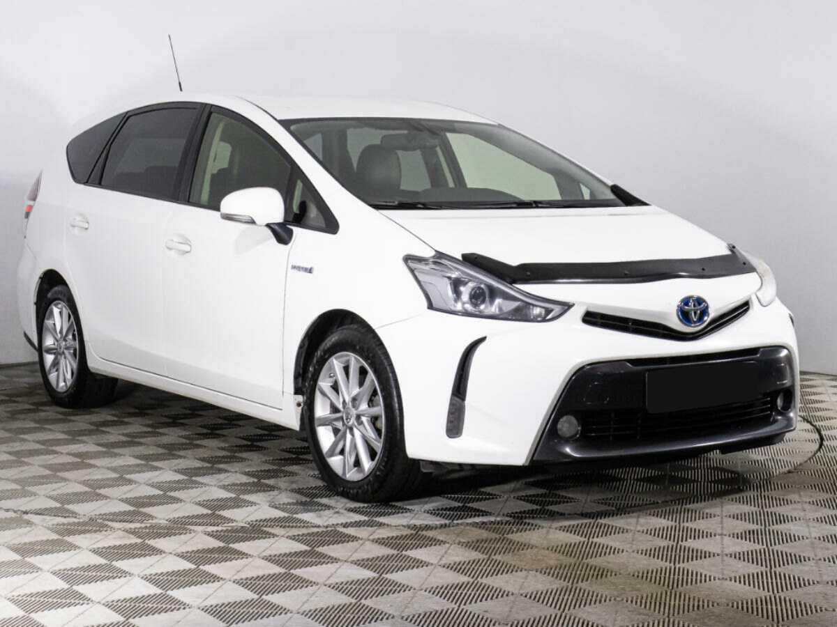 Toyota Prius v (+) 2015 года с пробегом. Фото: #2
