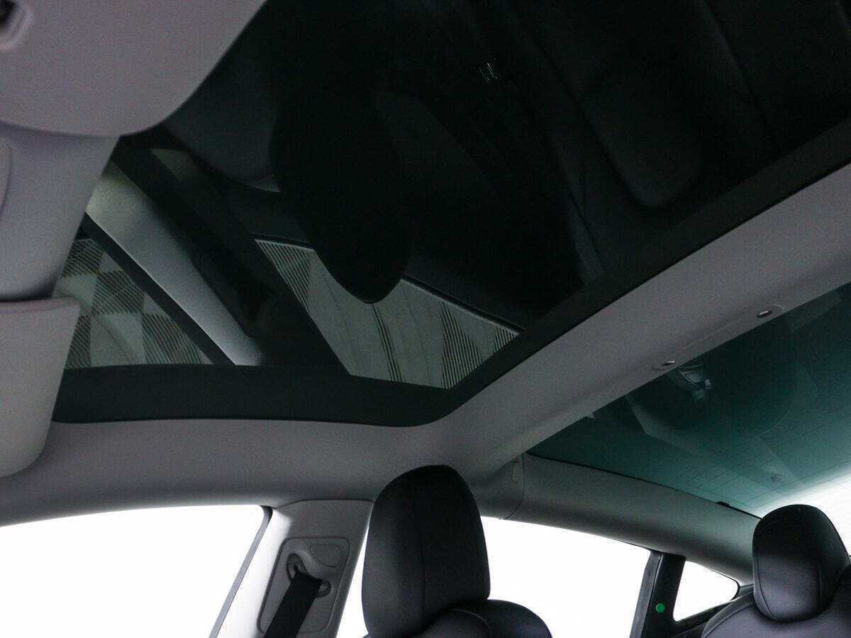 Tesla Model 3 2022 года с пробегом. Фото: #15