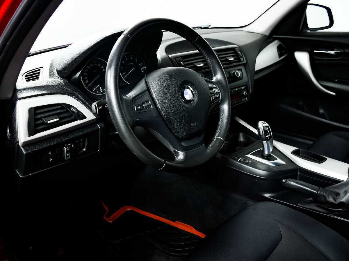 BMW 1 серии 2012 года с пробегом. Фото: #12