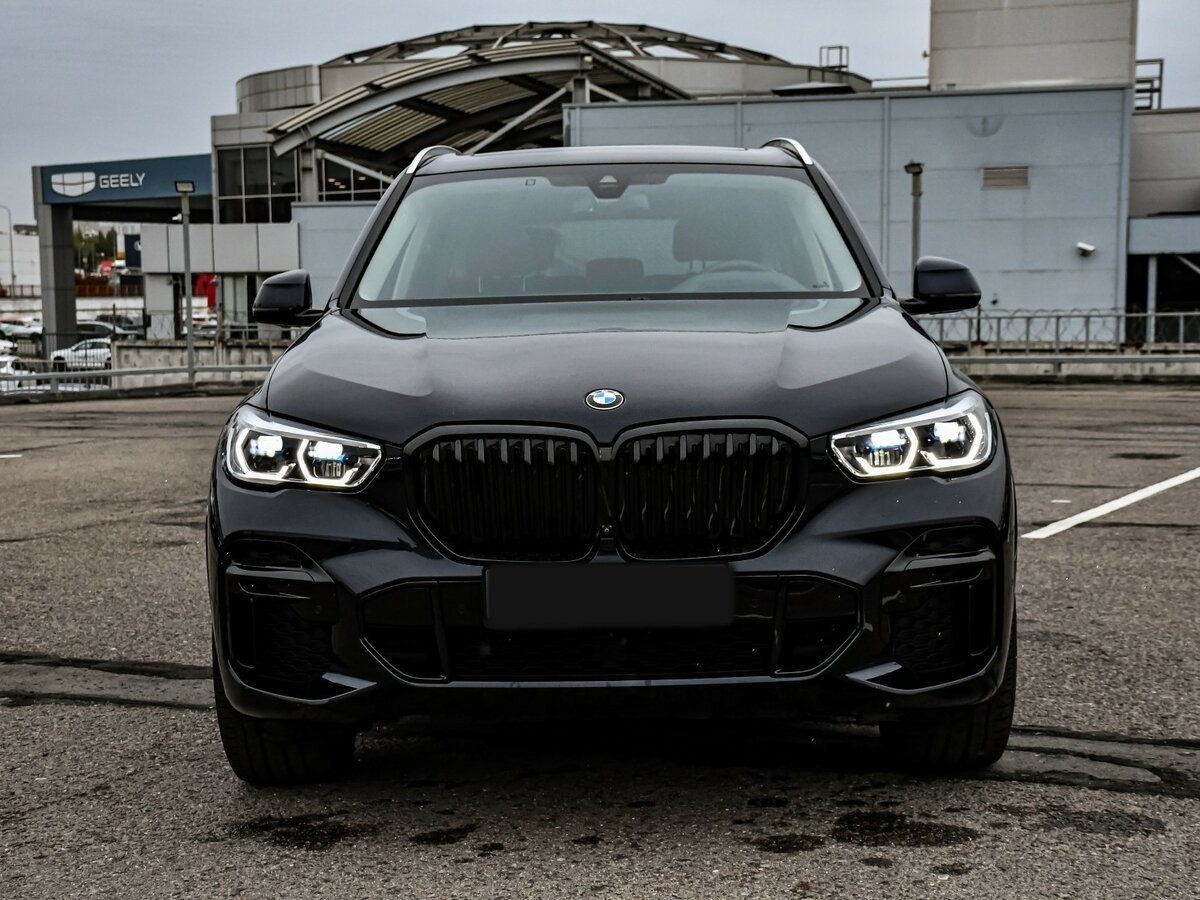 BMW X5 2023 года с пробегом. Фото: #1