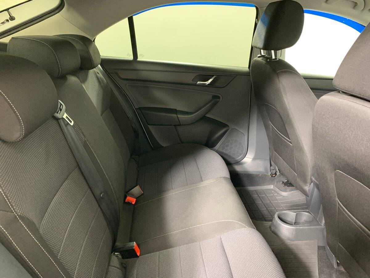 Skoda Rapid 2015 года с пробегом. Фото: #16