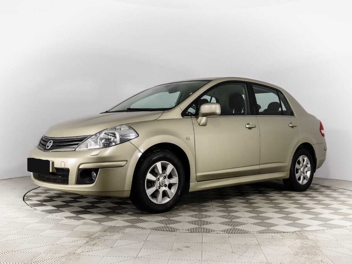 Nissan Tiida 2011 года с пробегом. Посмотреть фото