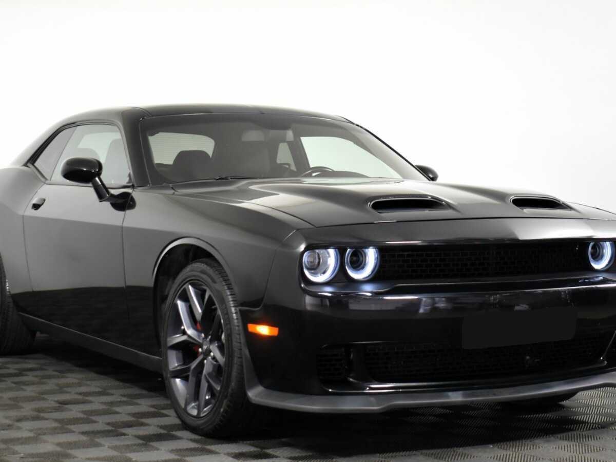 Dodge Challenger 2020 года с пробегом. Фото: #2