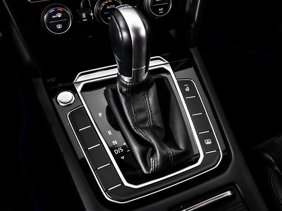 Volkswagen Passat 2018 года с пробегом. Фото: #13