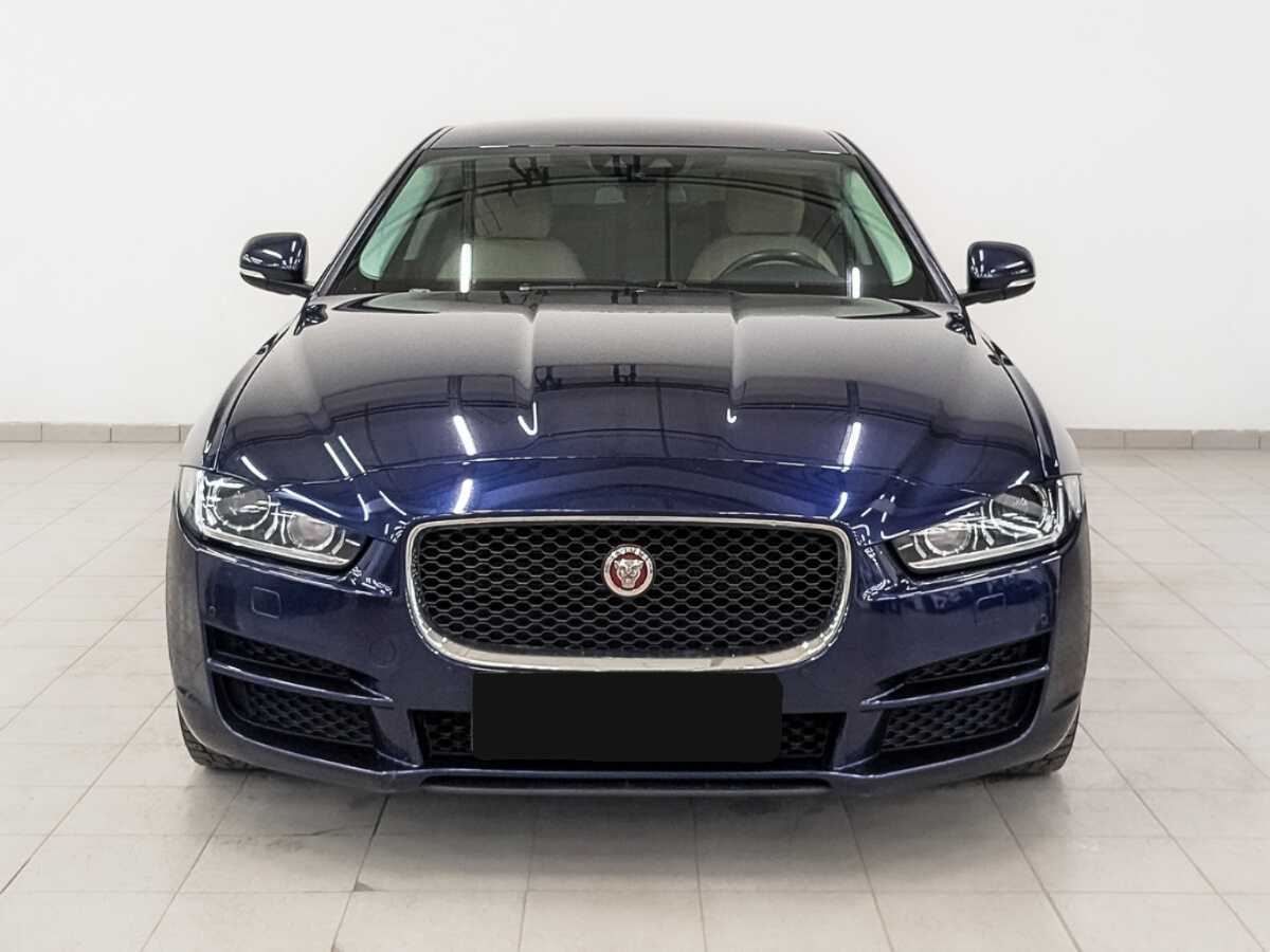 Jaguar XE 2017 года с пробегом. Фото: #1