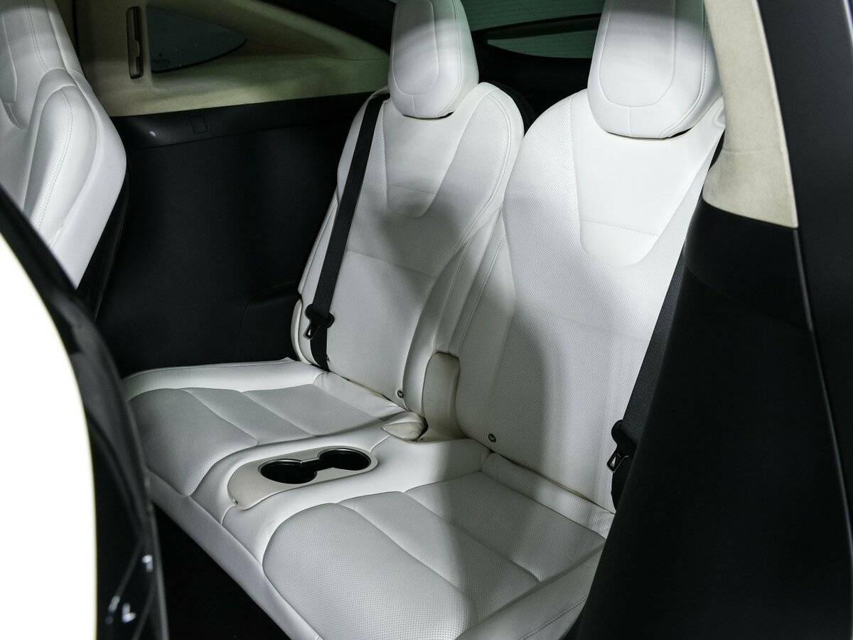 Tesla Model X 2018 года с пробегом. Фото: #39