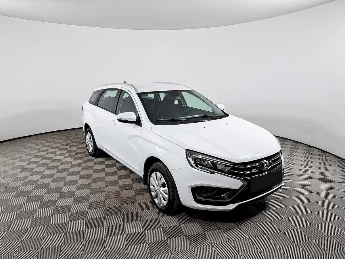 Lada (ВАЗ) Vesta 2024 года с пробегом. Фото: #2