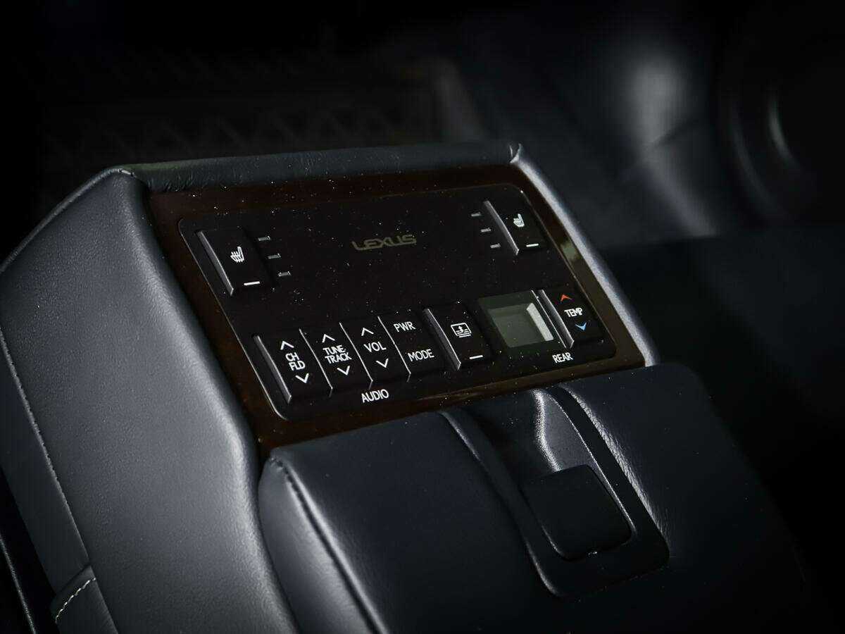 Lexus ES 2013 года с пробегом. Фото: #15