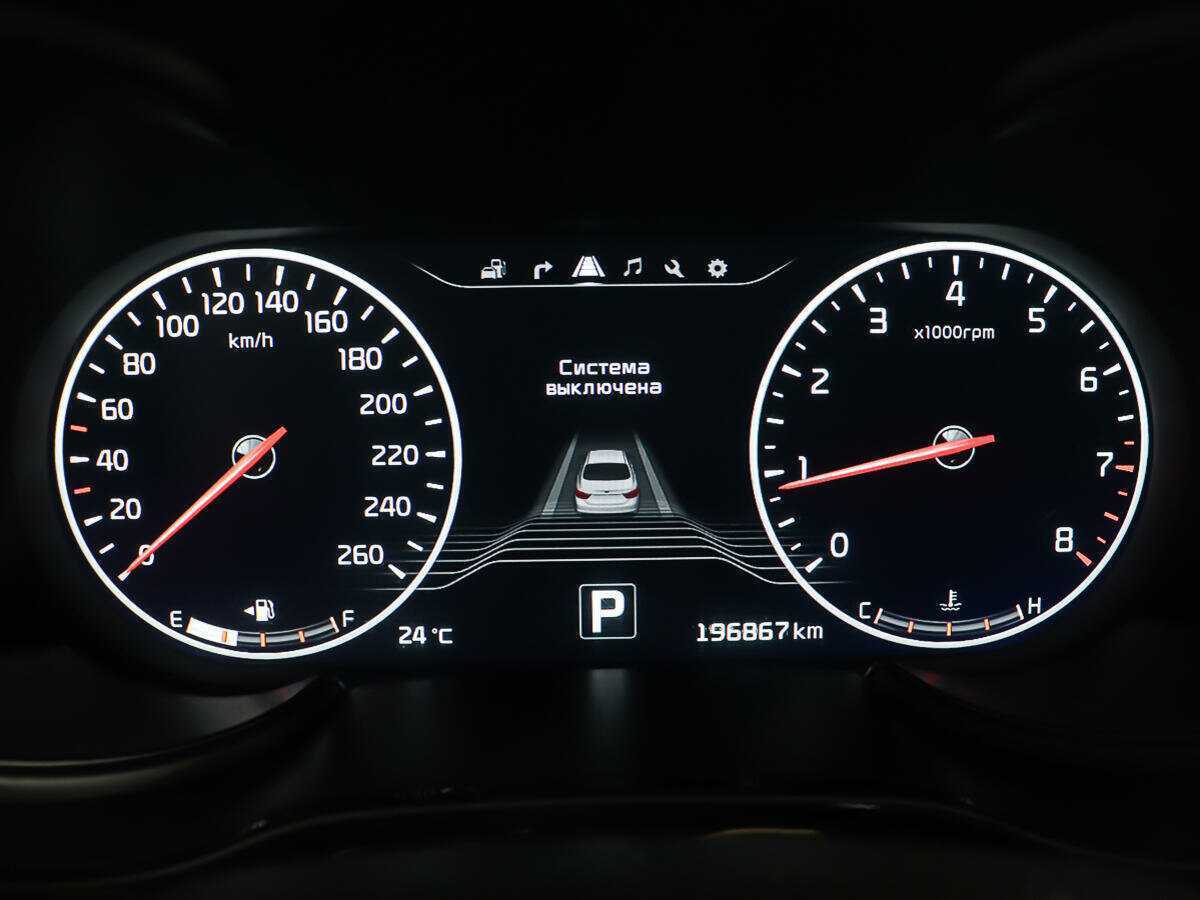 Kia Quoris 2015 года с пробегом. Фото: #10