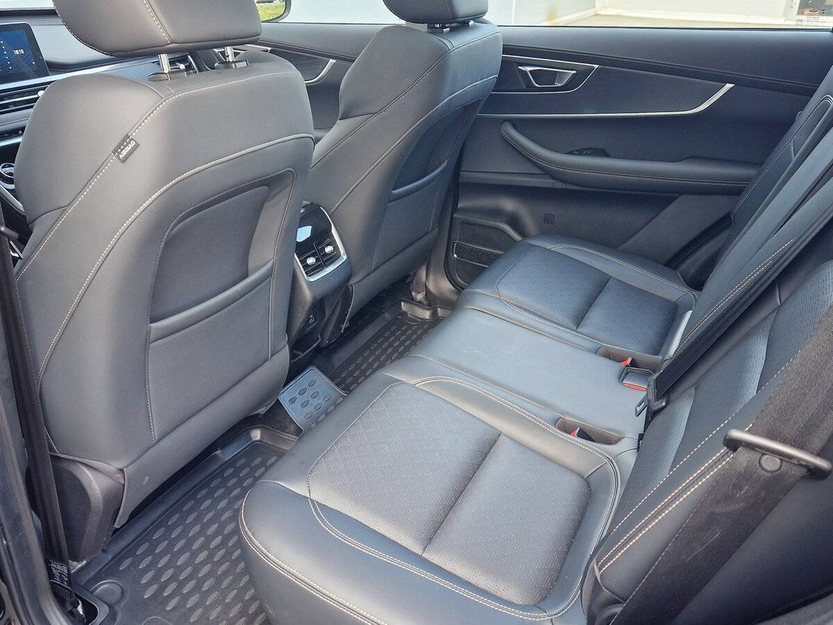 Chery Tiggo 8 2023 года с пробегом. Фото: #16