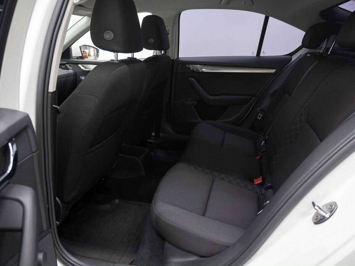 Skoda Octavia 2017 года с пробегом. Фото: #8
