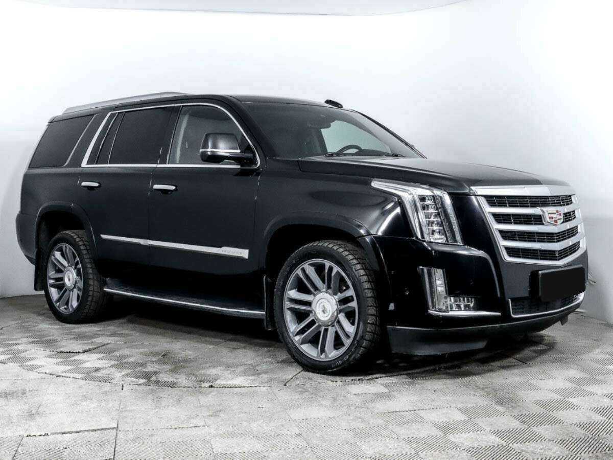 Cadillac Escalade 2019 года с пробегом. Фото: #2