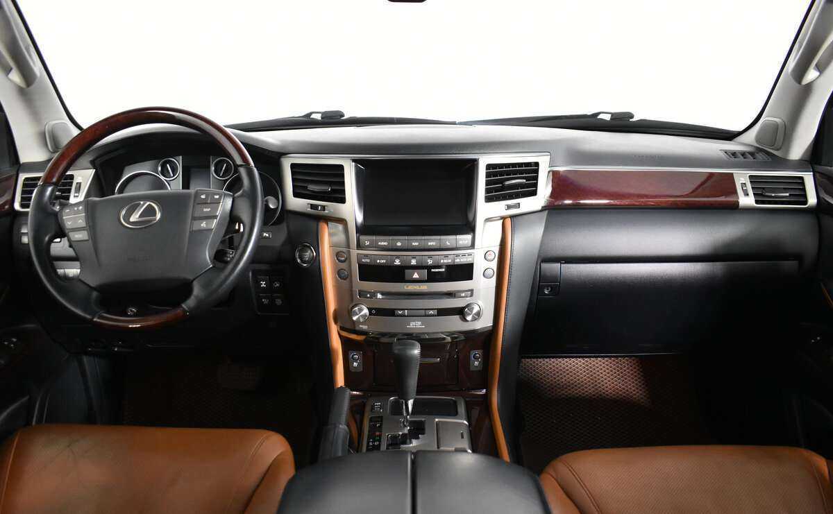Lexus LX 2013 года с пробегом. Фото: #12